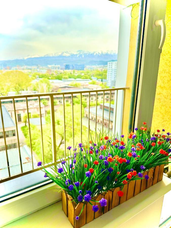 Medinahotelkz, # 70, Вид На Горы, До Арбата 15 Мин Пешком, Halal Алматы Экстерьер фото